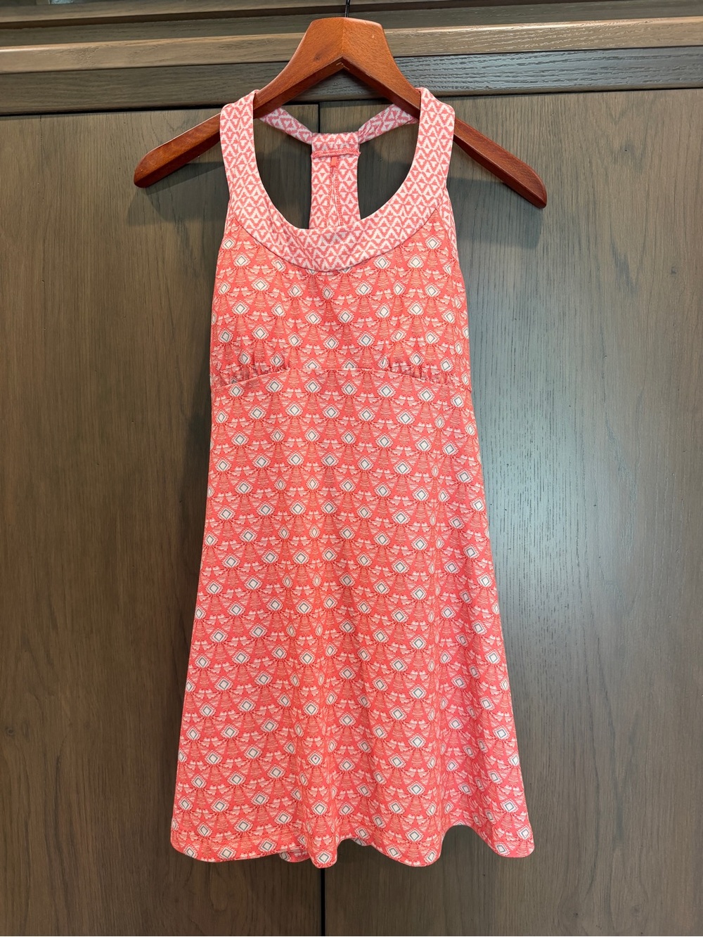 🦋prAna women’s “ Cali” Dress in peach botanical print. Size small🦋